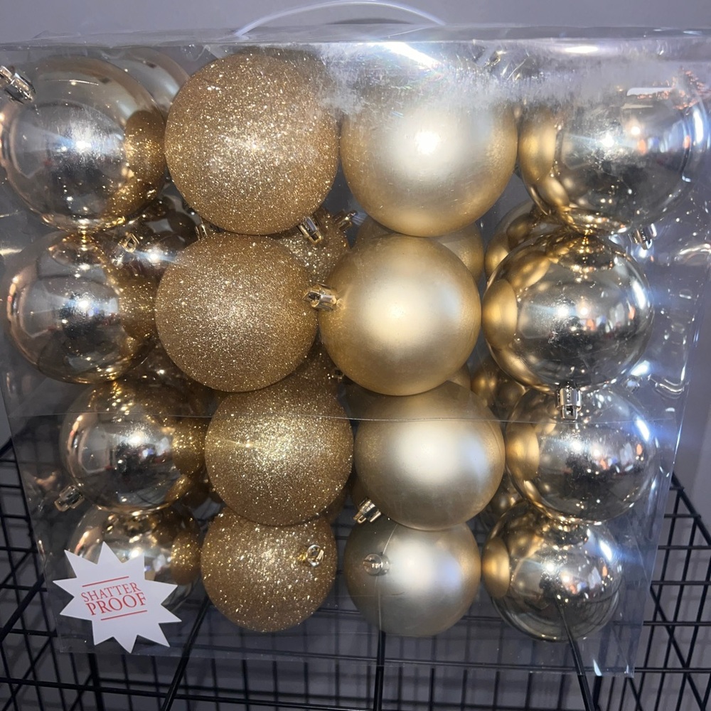 Hobby Lobby Elegant Gold Ornaments